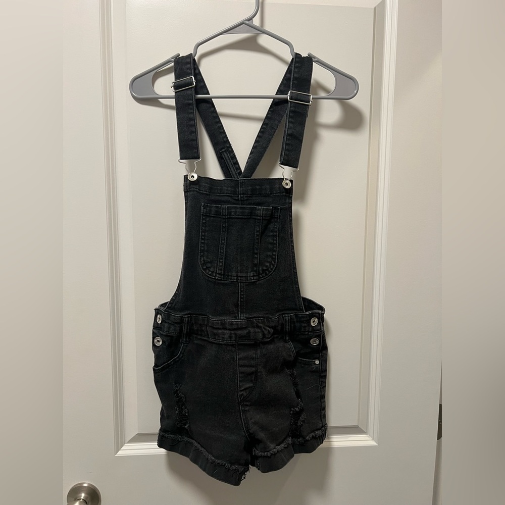 Black shorts overalls size junior medium